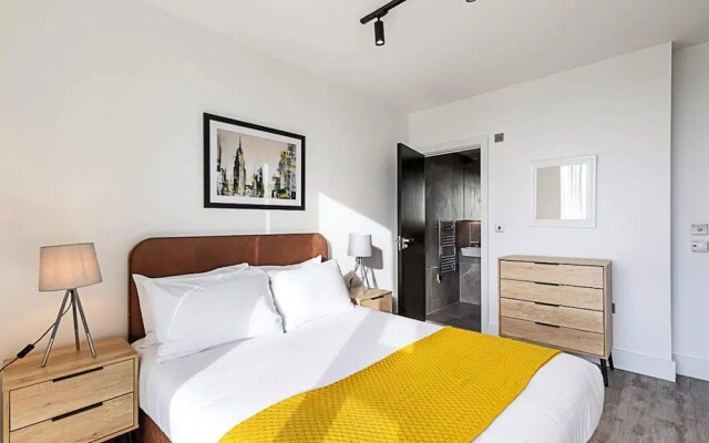 High Rise Apartment in Acton