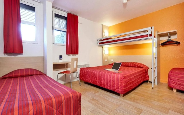 Hotel Premiere Classe Marne La Vallee - Saint Thibault Des Vignes