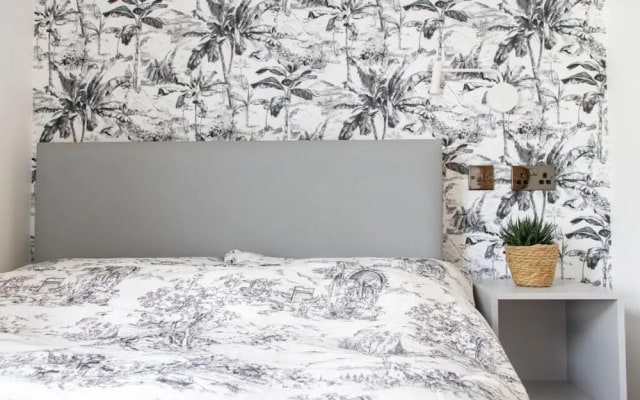 Burren London Hotel