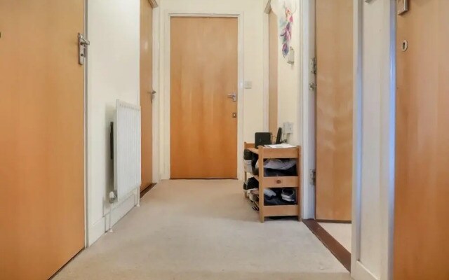 Pioneer Close