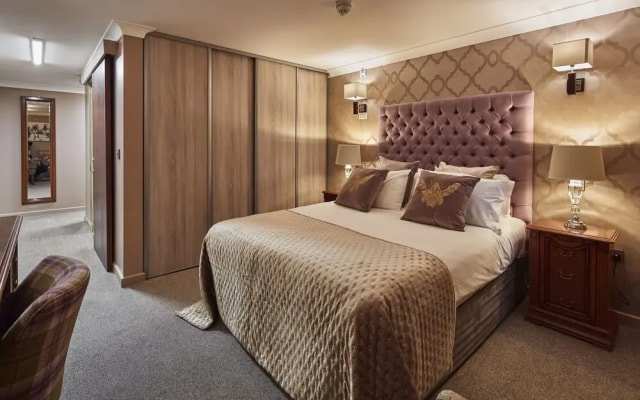 Pyewipe Lodge Hotel