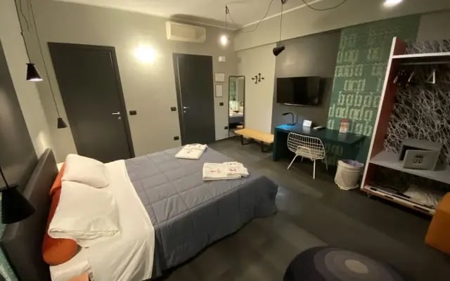 Tiburtina Suites