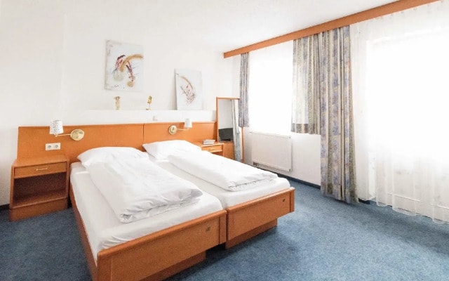 A8 Hotel im Darchinger Hof, Bed & Breakfast