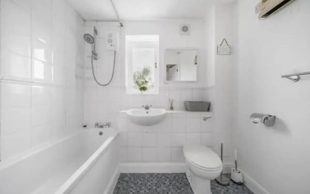Charming Apartment Close to Central London