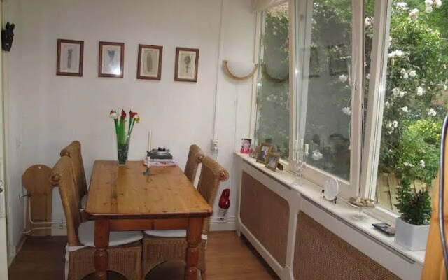 Emily's Elegant B&B
