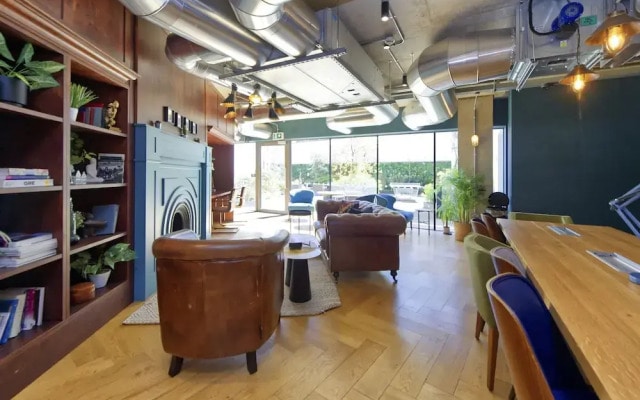Beautifully Designed Student Studio in London
