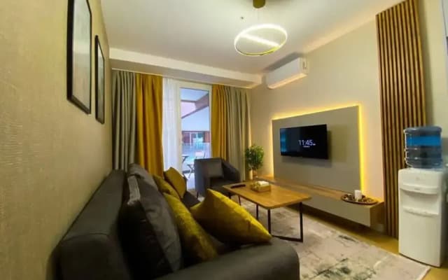 Elegant1 1apartment With Terrace - Core Living