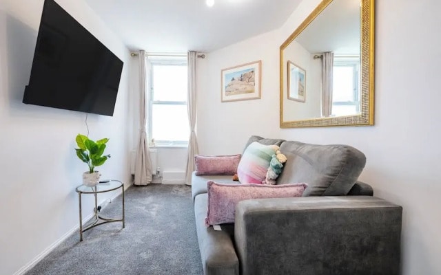 Spacious London stay -3 Bedroom property
