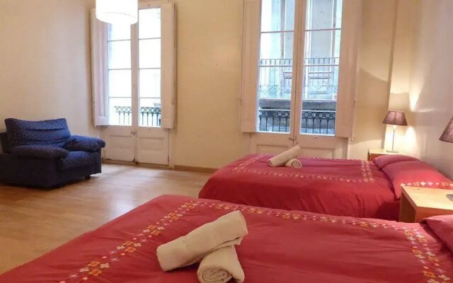 Ramblas Apartments