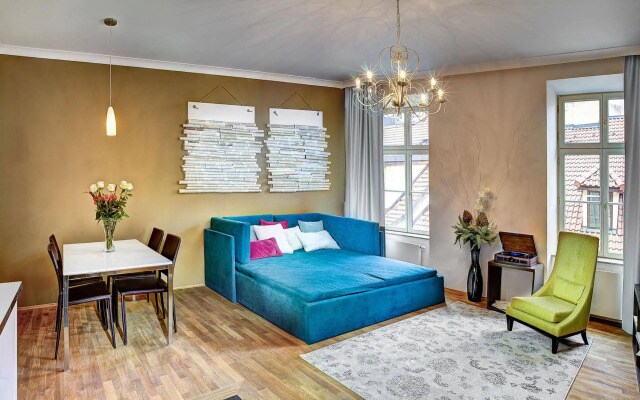 4 Arts Apartments by Adrez Living