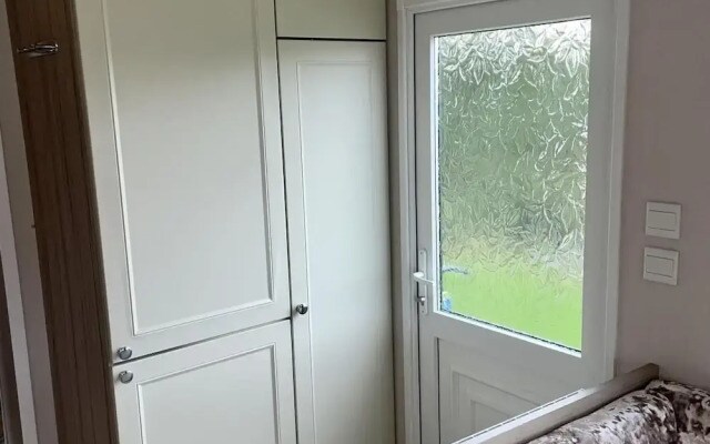 3guest-2bedroom-wifi-tv