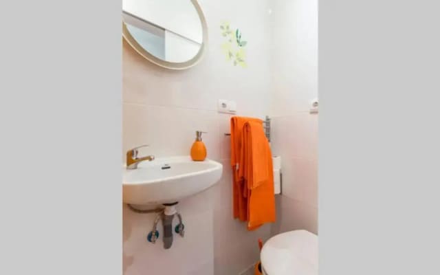 S32-Estudio con Wifi en Madrid Centro