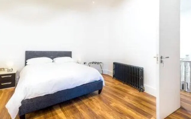 Stunningly Luxurious London Apartment (MHB350)