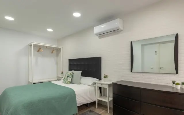 Living4Malaga Pedregalejo Bolivia