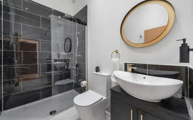 Modern 2 Bedroom Apartment in Notting Hill