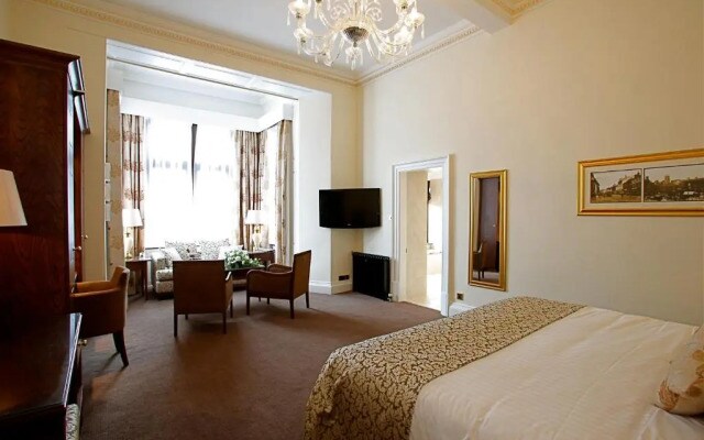 Classic Lodges - Bagden Hall Hotel
