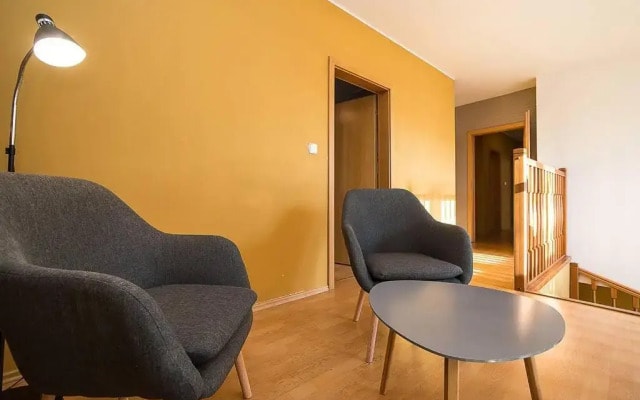 Great Terrace in Big, Central Flat