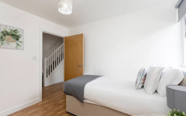 Skyvillion - Huge 4bed Apartment Wbalcony - Parking