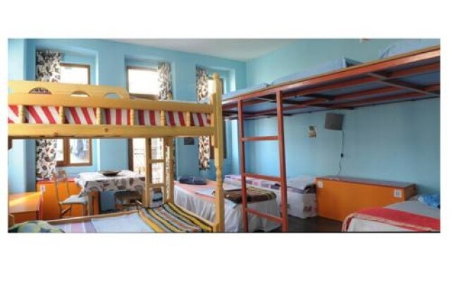 Chillout Cengo Hostel