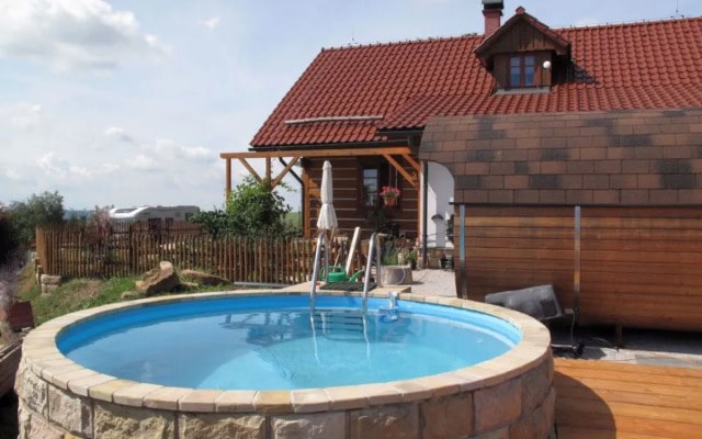 Růžovka (ULJ100)
