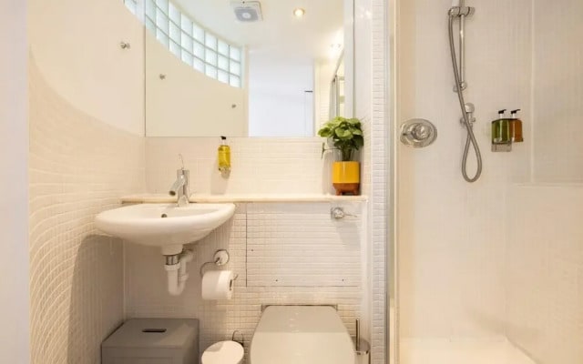 Stylish 2 Bedroom Warehouse Loft - Central Soho