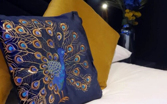 Central Boutique Studio ( with Parking ) (Adults Only)