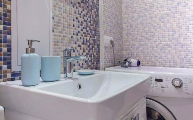 Green Fresh Apartment