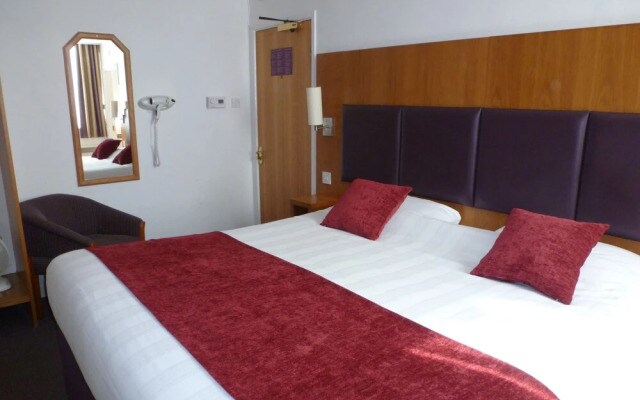 De Trafford Hotel by Chef and Brewer Collection