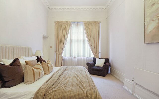 Hertford Flat 3