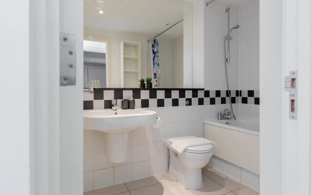 The Liverpool Street Apartments
