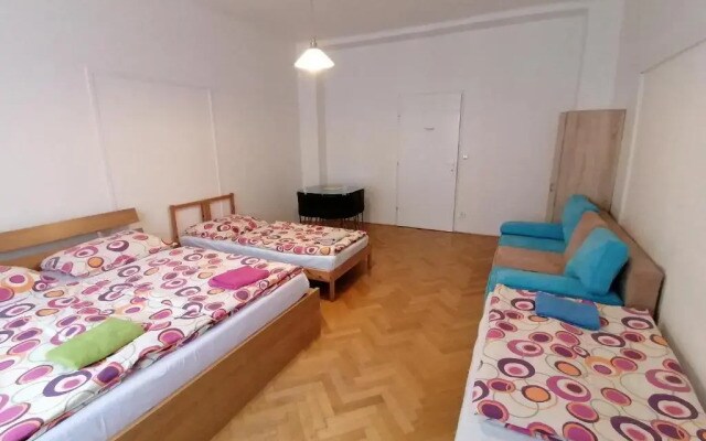 Hostel Bonvolon