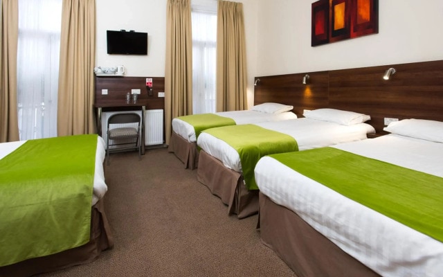Marble Arch Inn Hotel
