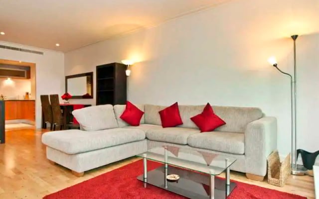 Discovery Dock Apartments East by Primestay London