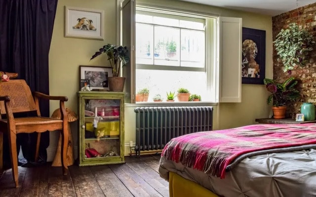 Stylish 1 Bedroom Flat With A Beautiful Garden