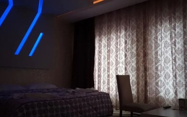 Blue Tower Suit Hotel