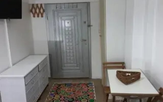 Silent Corner 4