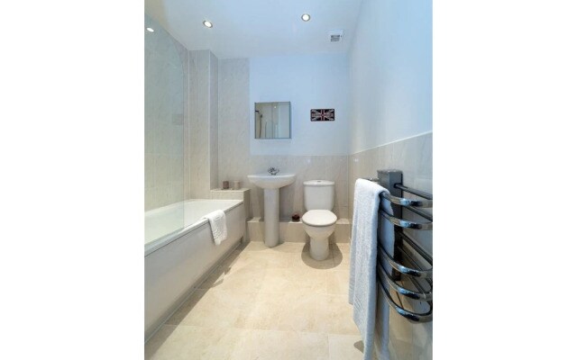 Royal Kingston Apartment