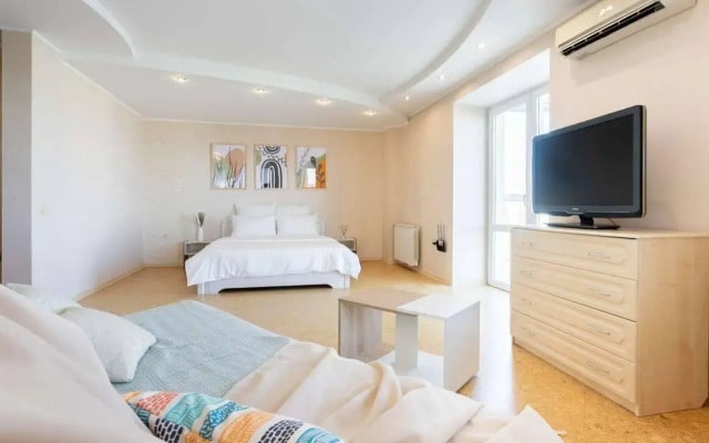 Apartments Liberty City на проспекте Октября 84/4