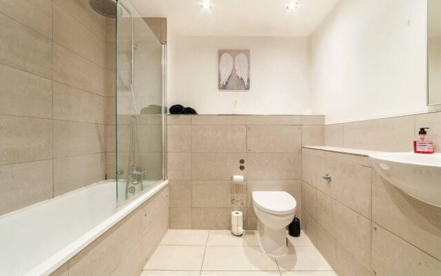 Immaculate 1-bed Apartment in London - Mydas Place