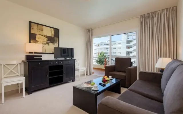 Apartment Nucleo Cristal, Decano Pedro Navarr No.1