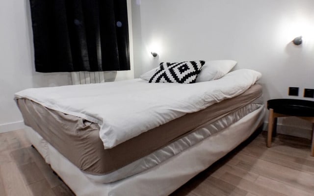 Aboukir Design Flat