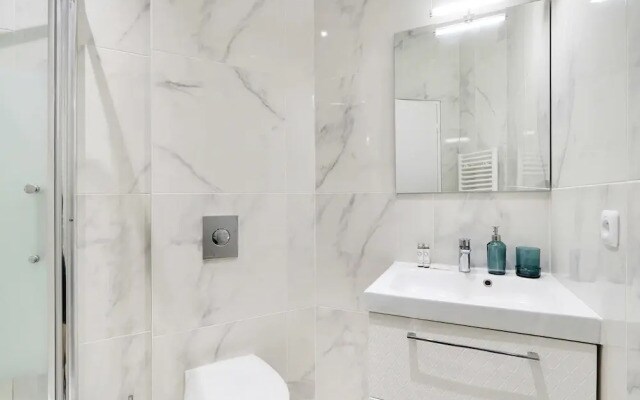 Chic Apartment With Garden -2br/6p- Saint-lambert