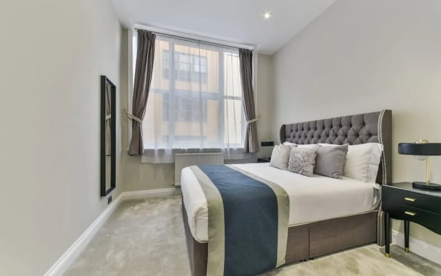Avari Apartments - Hatton Collection