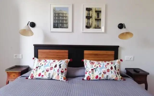 Casa Consell Gran Via Guest House