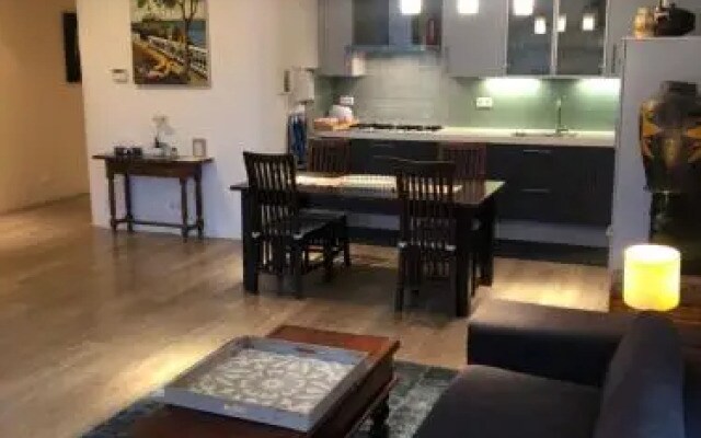 Lounge Park Apartment