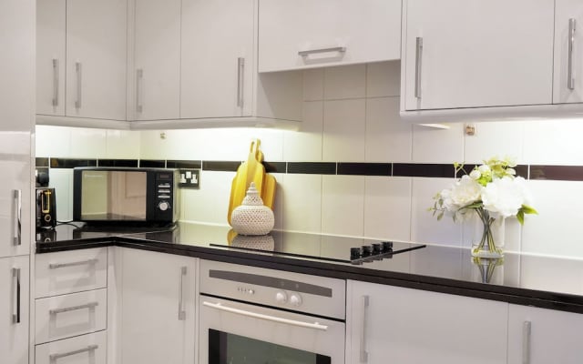 Hertford Flat 12