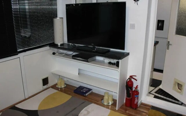 Lovely 4 Bed House London
