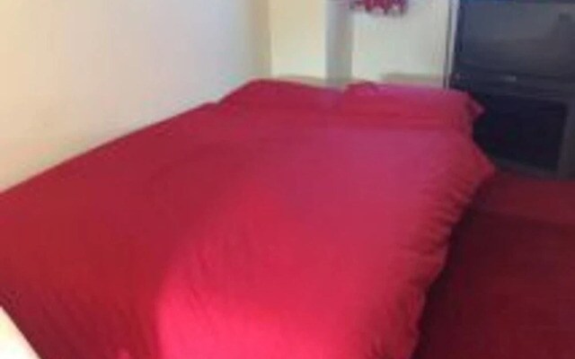 Beautiful 1-Bed Apartment in Romford