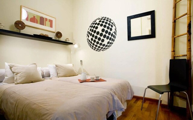 Picasso Apartment