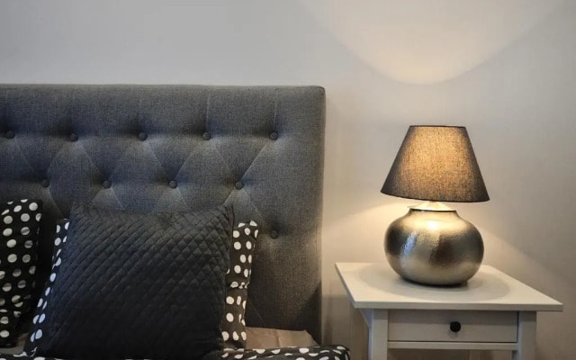 Cosy 1BD Apartment in Old Town by Hostlovers